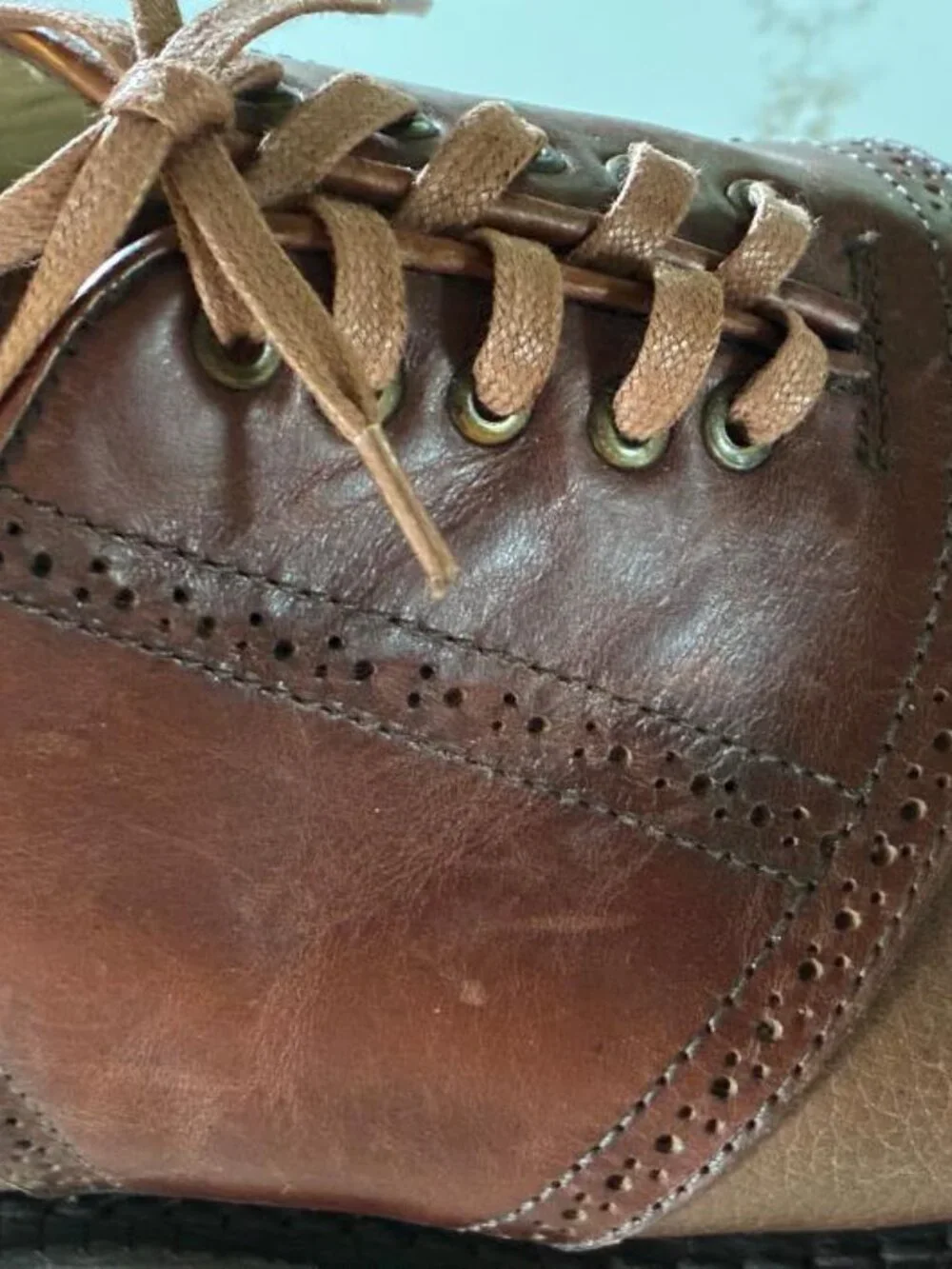 Hitchcock Classic Men's Brown Leather Saddle Shoe Lace Up Dress Shoes - 9 Wide